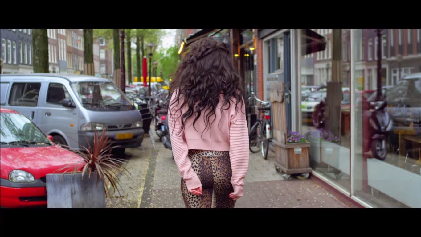 Charli XCX Boom Clap ( Aeroplane Remix ) 365 Days