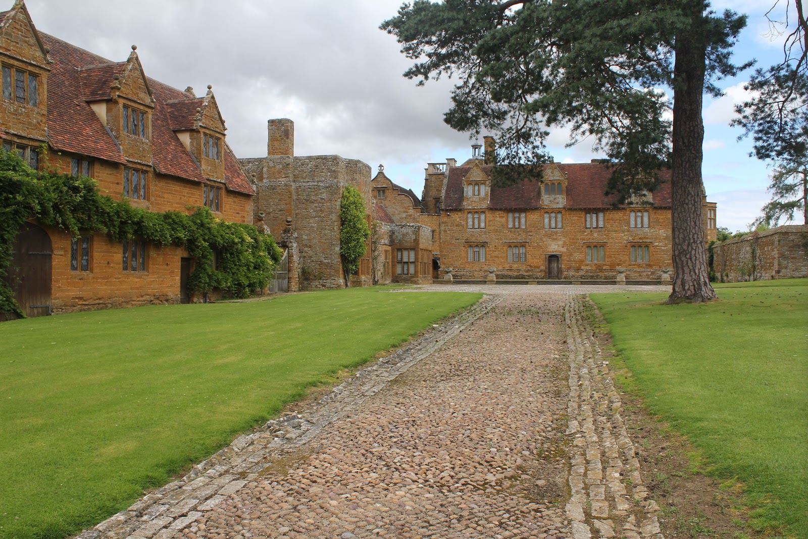 aliwalks Ashby St Ledgers Braunston Barby Ashby St Ledgers