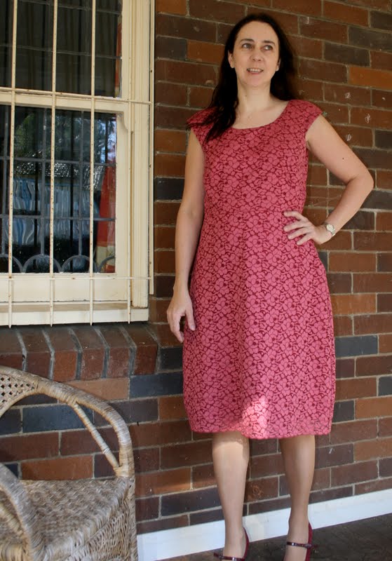 Up Sew Late: Lace Dress, Vintage Style (Vogue 1136)