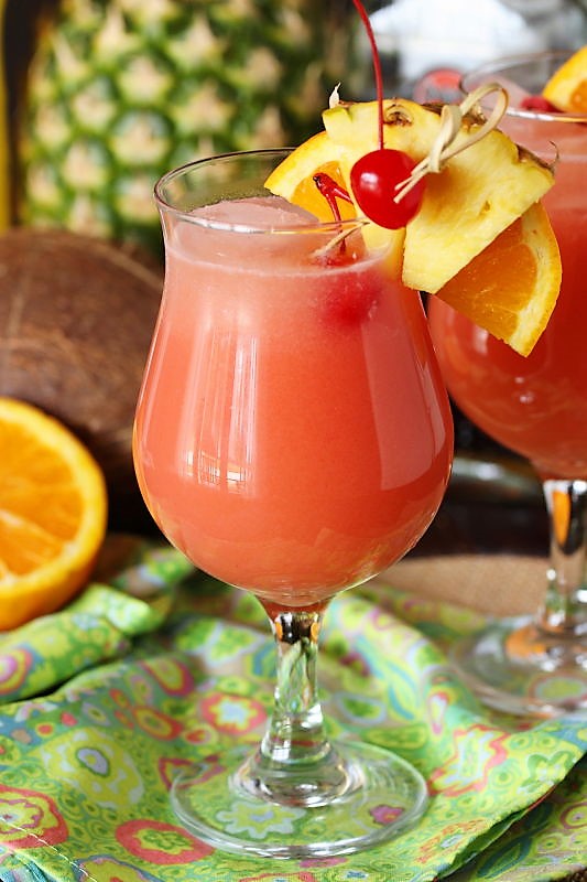 🍹😎 Kick Off Summer with a (Rum) Punch - Recipe inside - The Duppy Share