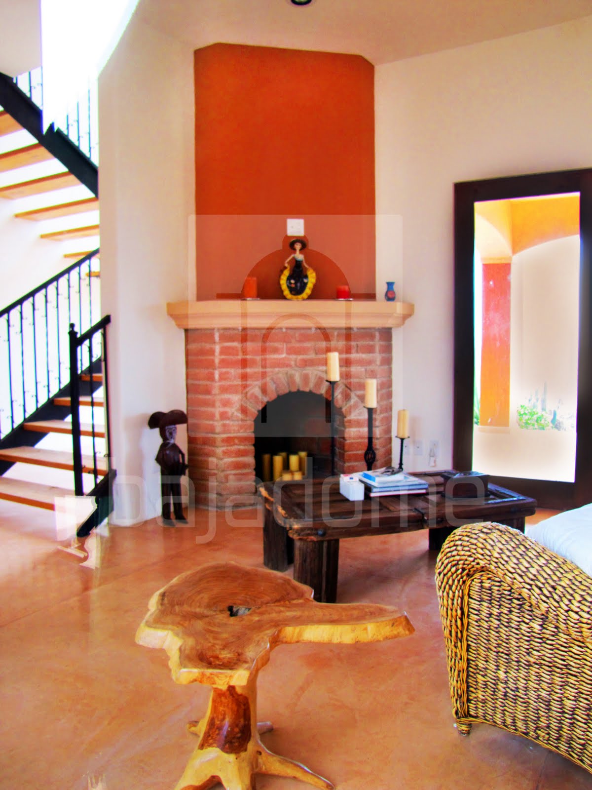 bajadome ARTE EN EL CIELO: Chimenea cuadrada en esquina