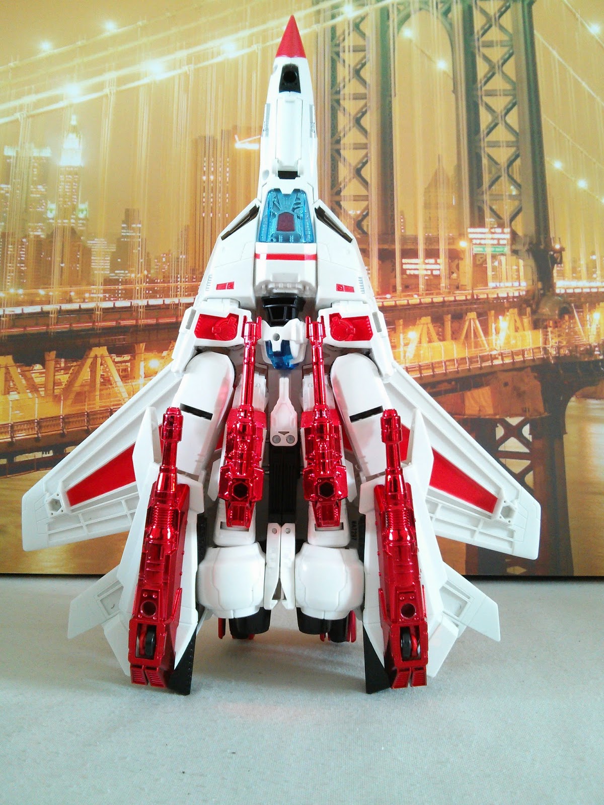 Transformers Generations leader jetfire undercarriage