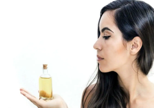 Make Your Skin Glow Use Vitamin E Oil for Your Face