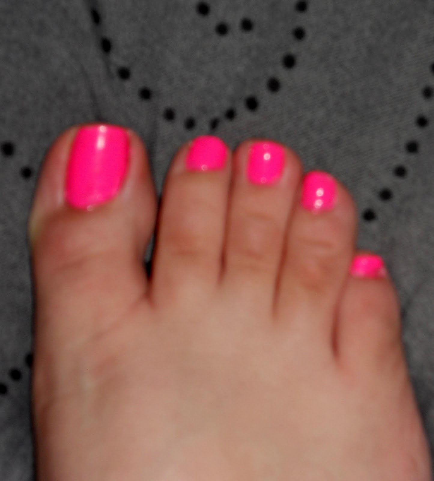 Pretty pink toe