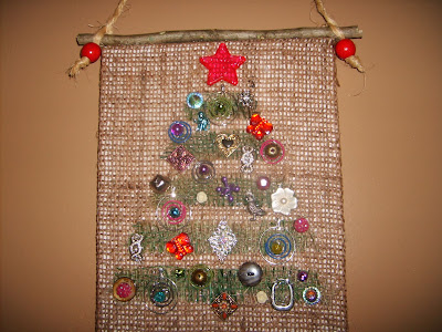 Christmas Craft: using mismatched earrings
