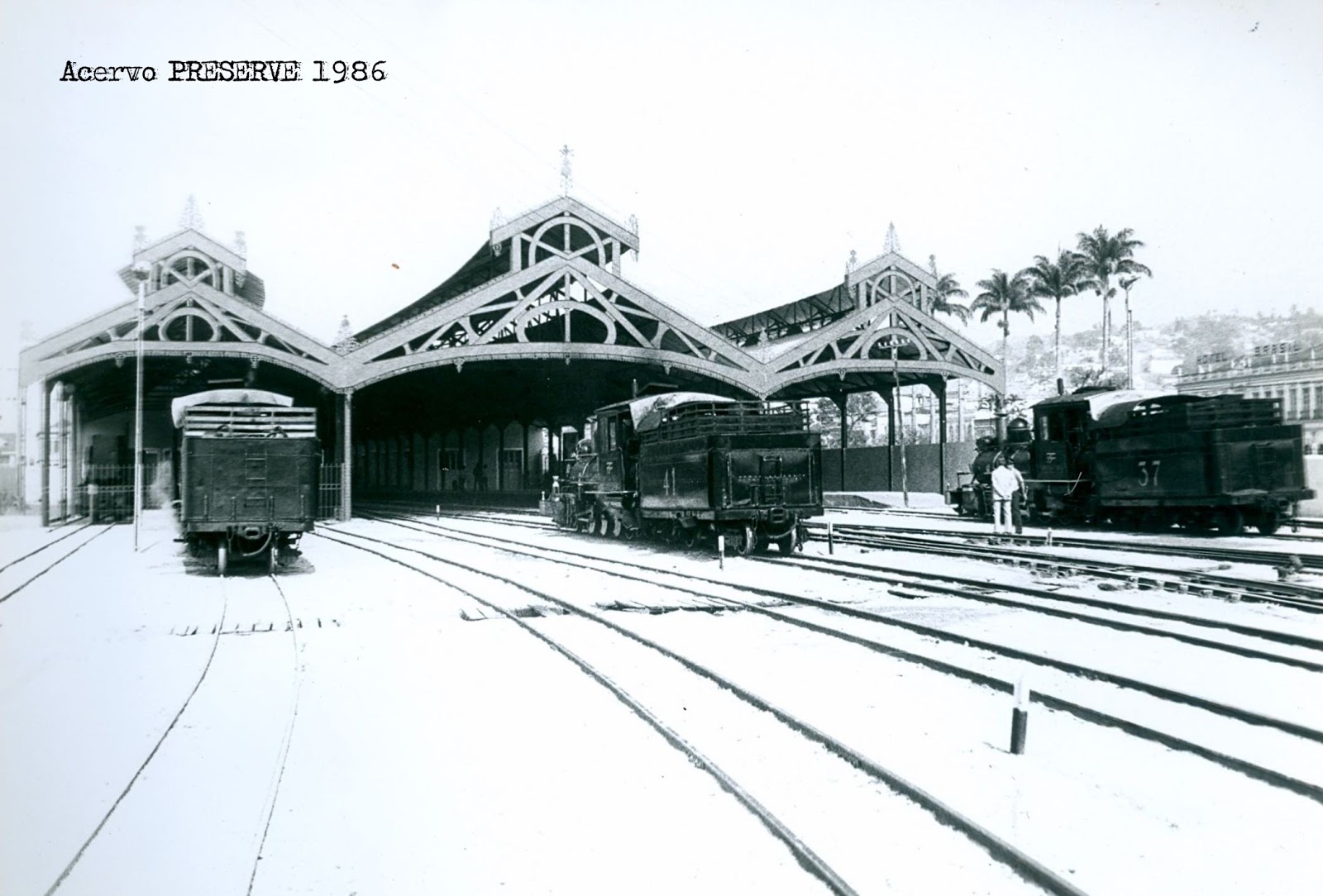 Trens e História O Complexo Ferroviário de São João delRei como patrimônio nacional Vol II Trens e História O Complexo Ferroviário de São João delRei como patrimônio nacional Vol II