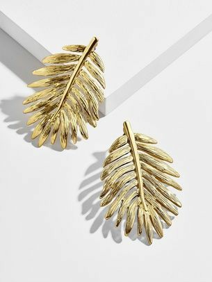 Leaf shape fancy gold earrings