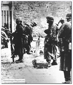  Waffen SS soldiers  Kharkov 1943 Rare WW2 Image