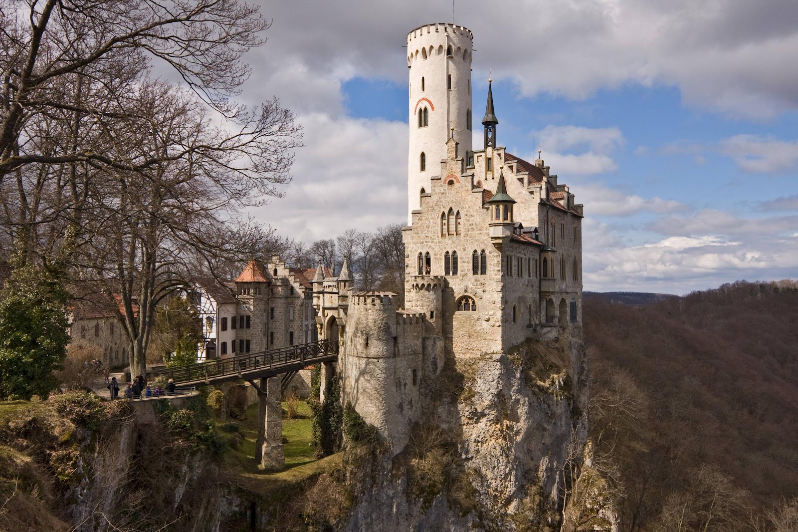 Exciting Color Colorful Castles Of Europe exciting-color-colorful-castles-of-europe