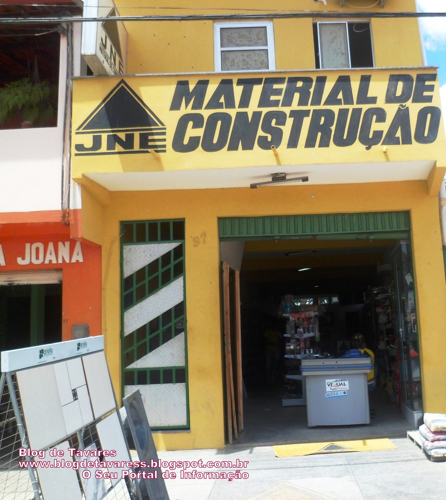 Blog de Tavares O seu portal de informação Funcionários furtam e