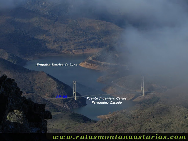 Ruta al Cerro Pedroso: Vista del embalse de Barrios de Luna