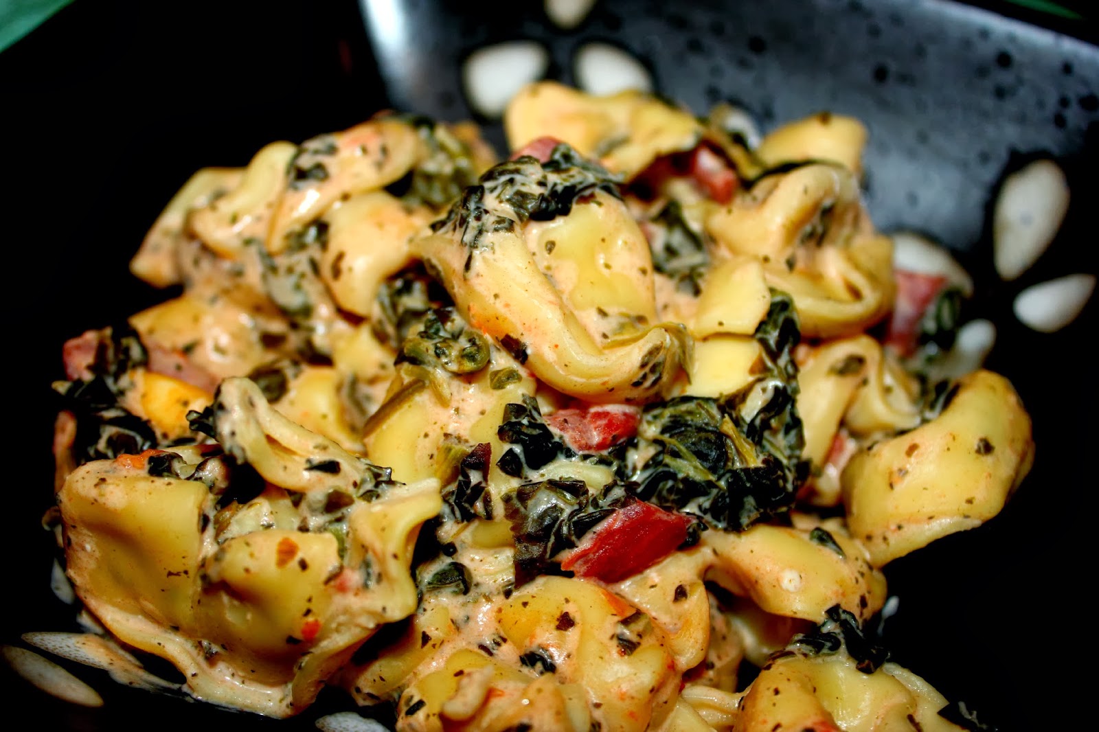 Aleisa.Daily Crock Pot Spinach & Tortellini