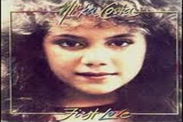 Lirik Lagu Nikka Costa First Love Dan Terjemahan Indonesia