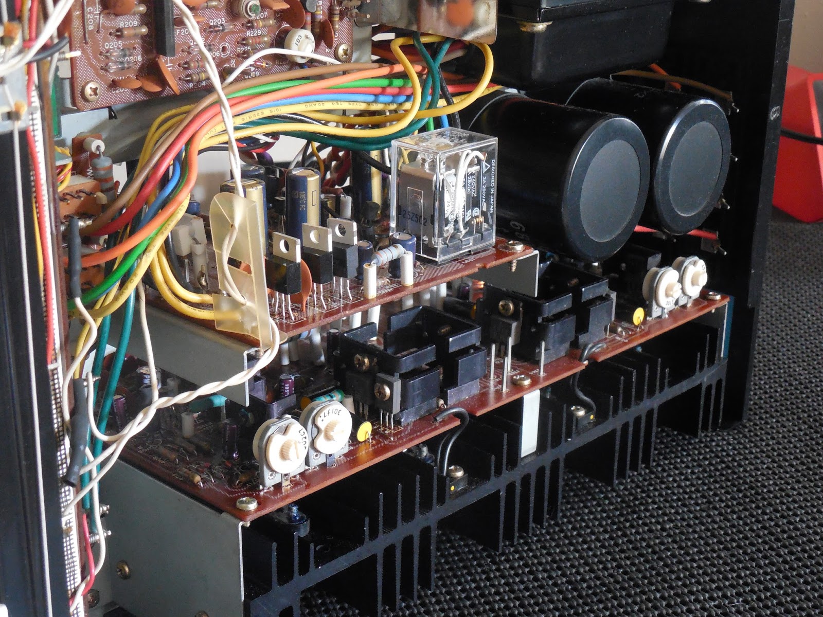 Vintage HiFi Audio Restorations Marantz 2285B Restoration