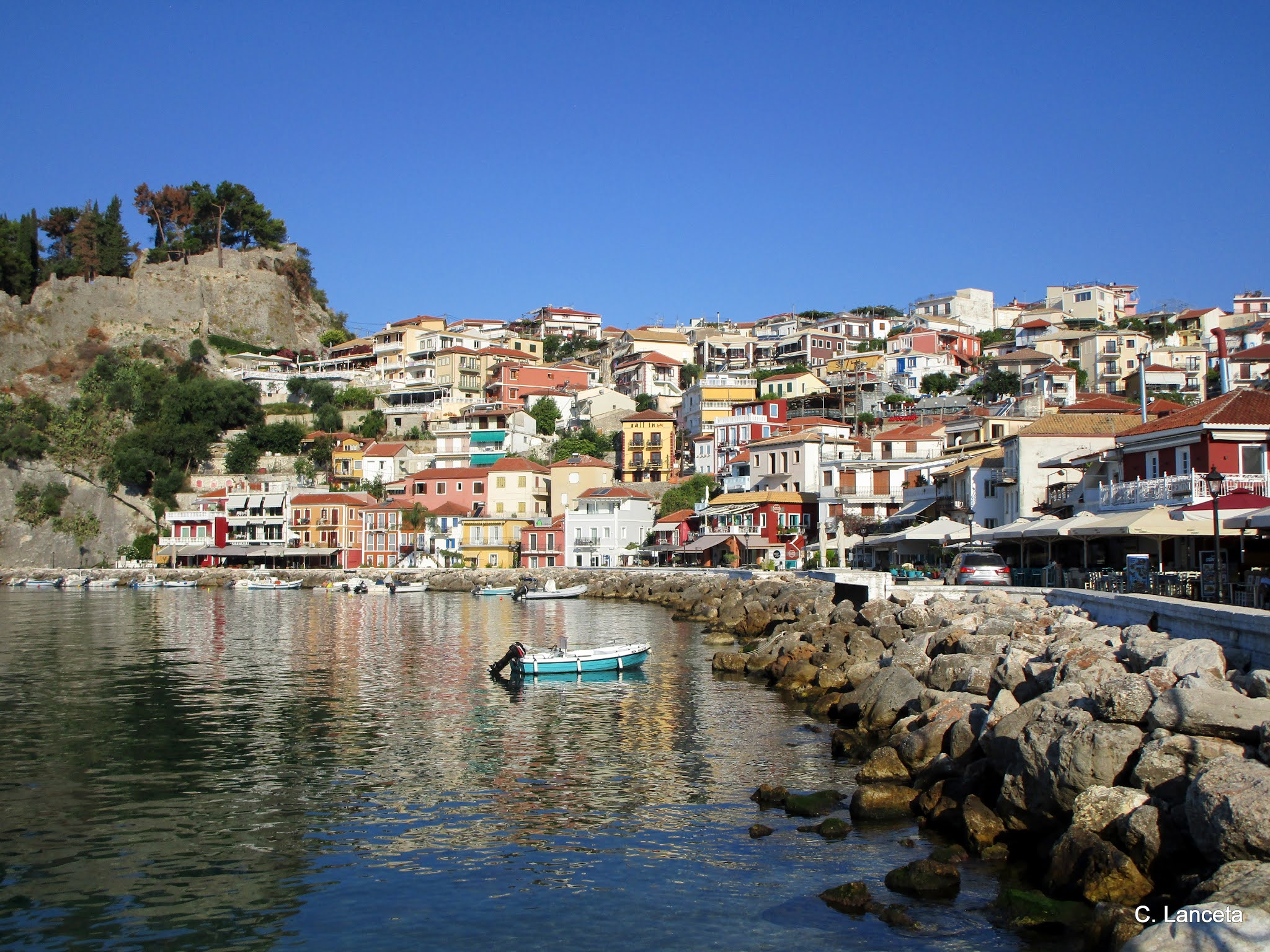 En busca de la cuadratura del círculo Parga, la perla del Epiro