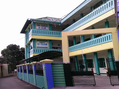 Lowongan Kerja Guru di SMP IT AL-ISLAM KUDUS Tenaga Pendidik yang dibutuhkan : 1. Guru Pkn 2. Guru Tahfidz* Lowongan Kerja Guru di SMP IT AL-ISLAM KUDUS Tenaga Pendidik yang dibutuhkan : 1. Guru Pkn 2. Guru Tahfidz*