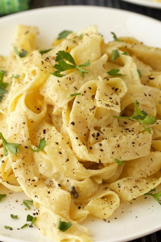 Cheesy Garlic Vegan Alfredo (30 Minutes) Healthy Food Diet Family