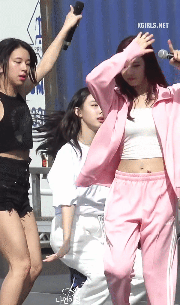 데이터주의) 트와이스 사나 사복 리허설 | 인스티즈