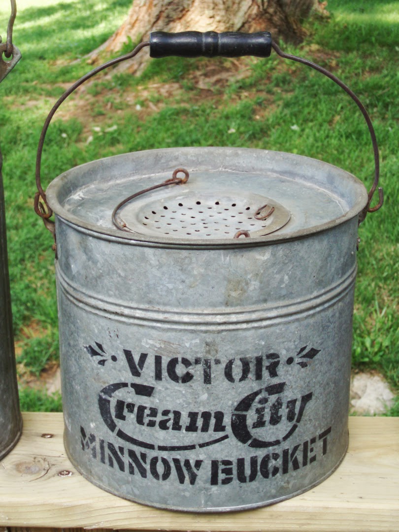 Cream City Fishing Tackle Minnow Buckets Hero and Victor