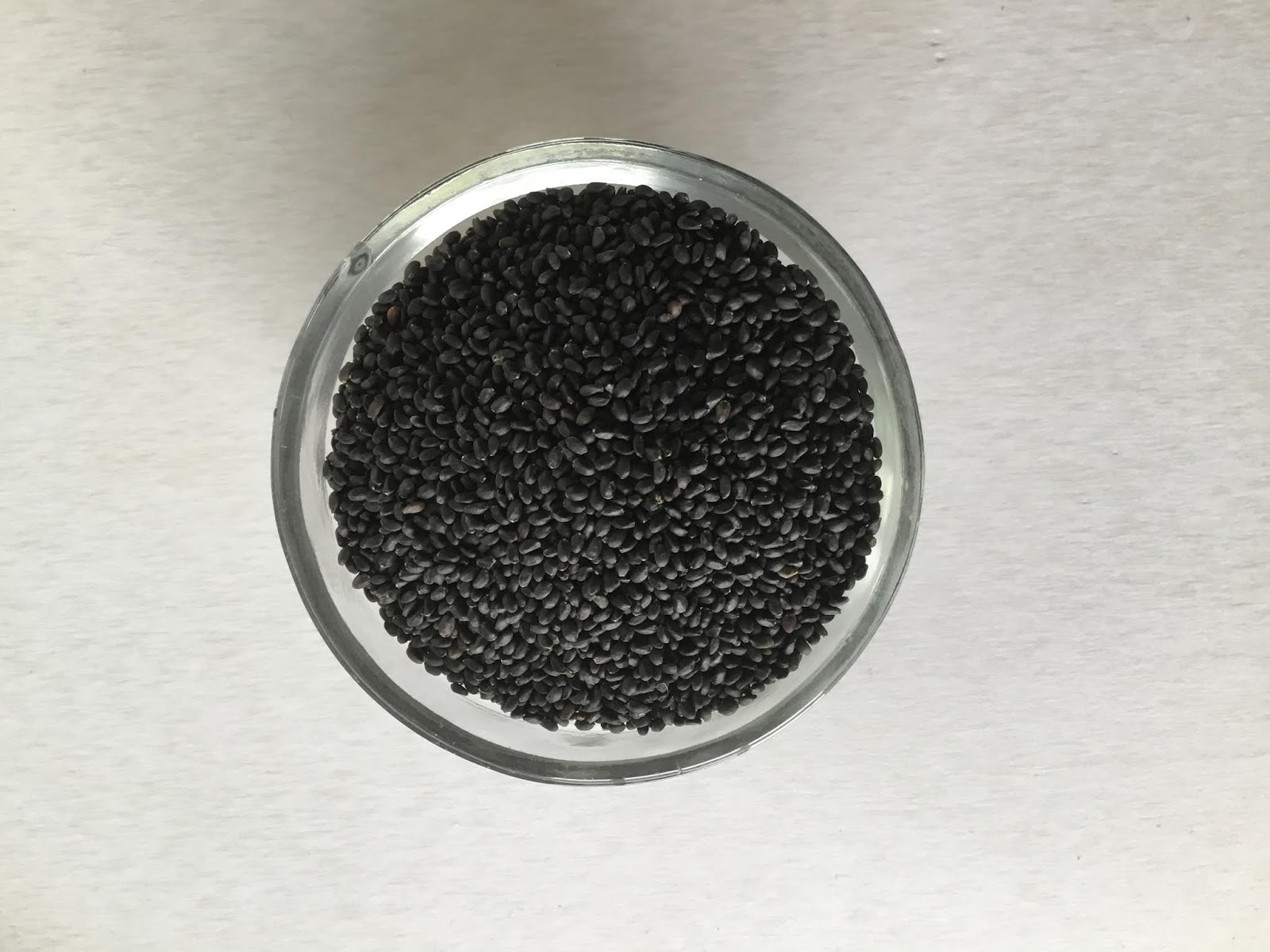 Dr.Nehal's Ayurveda and Kitchen Chia Seeds v/s Basil Seeds