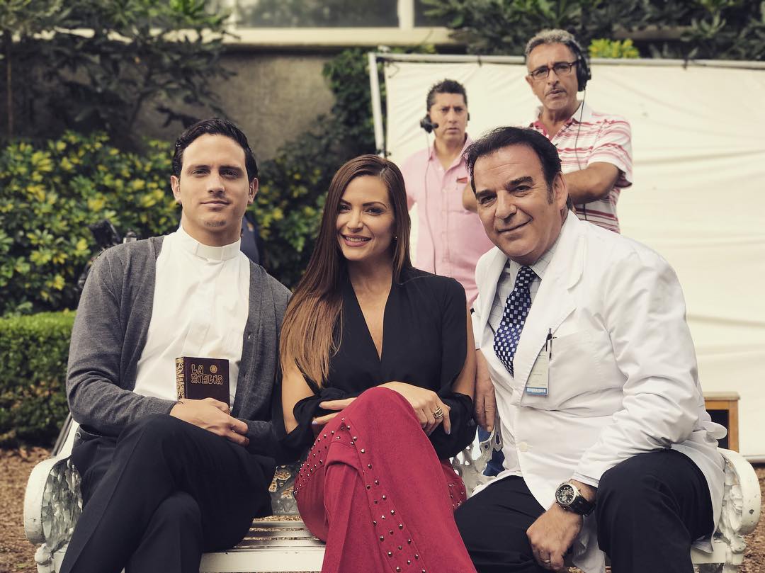 Elenco de la telenovela “En tierras salvajes” Más