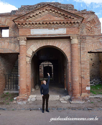 Ostia Antiga Ostia armazem epagathiana epafroditiana guia brasileira roma - Ostia Antiga
