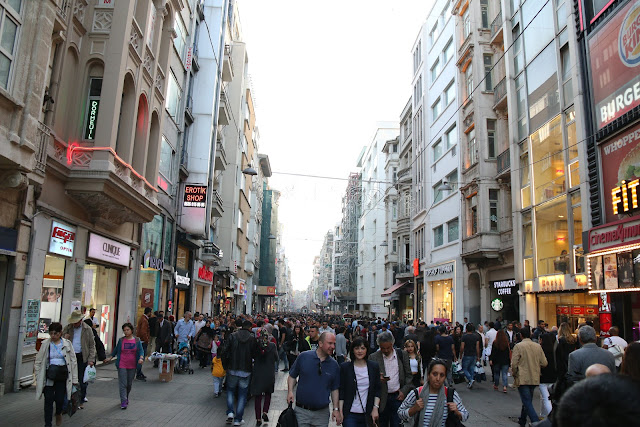Popular shopping and restaurant destination for the locals and tourists along the busy Istiklal Street in Istanbul, Turkey Popular shopping and restaurant destination for the locals and tourists along the busy Istiklal Street in Istanbul, Turkey