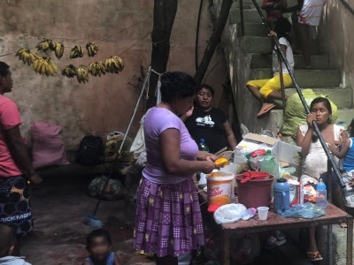 Resultado de imagem para Venezuelanos se refugiam em local abandonado em Sobral