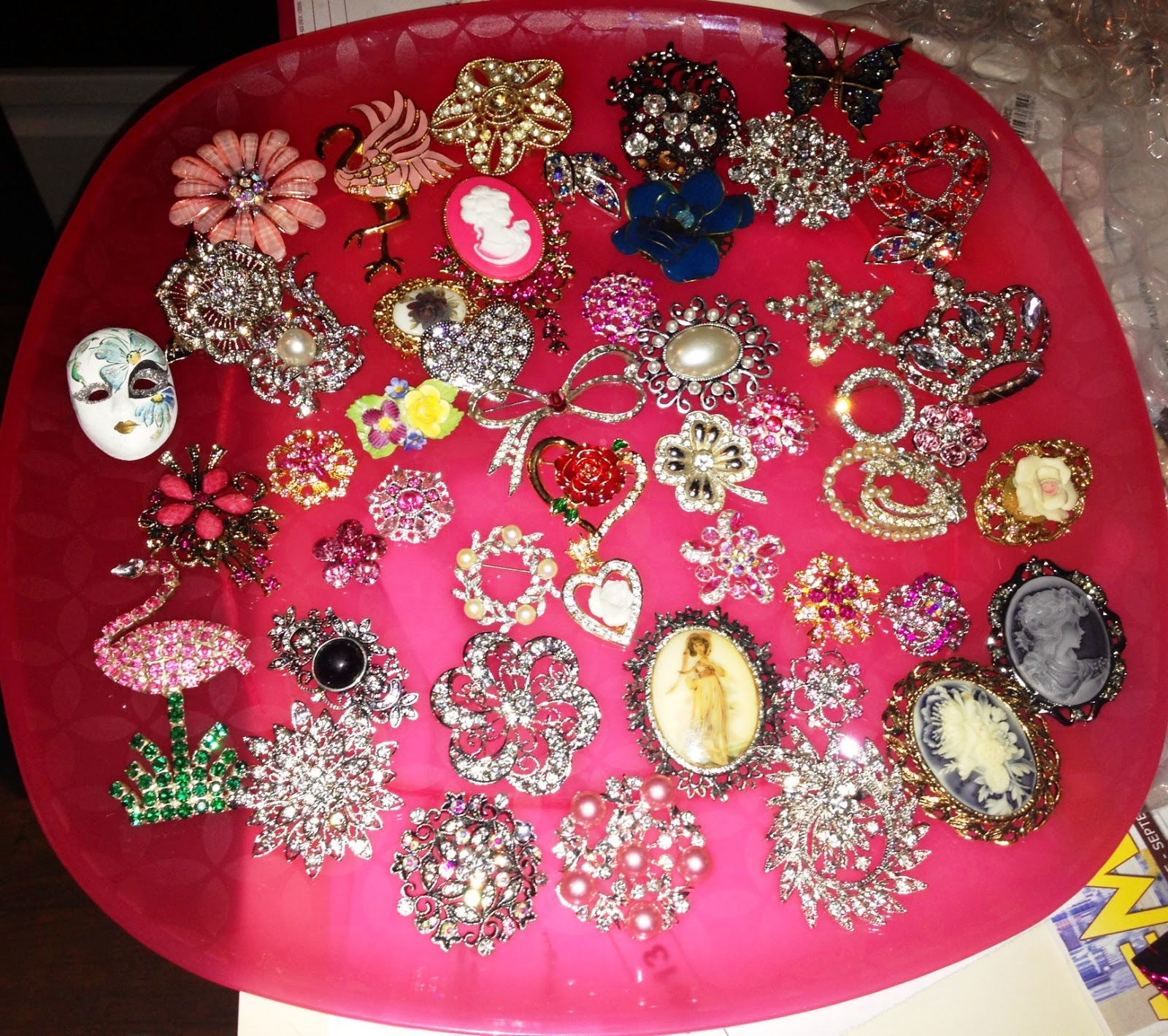 Thinking Pink: Brooches Brooches Everywhere