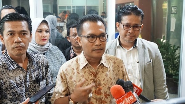 Syahganda Ditangkap, Iwan Sumule: Jika Gatot Nurmantyo Tidak Mau Tanggung Jawab, ProDEM Yang Ambil Alih