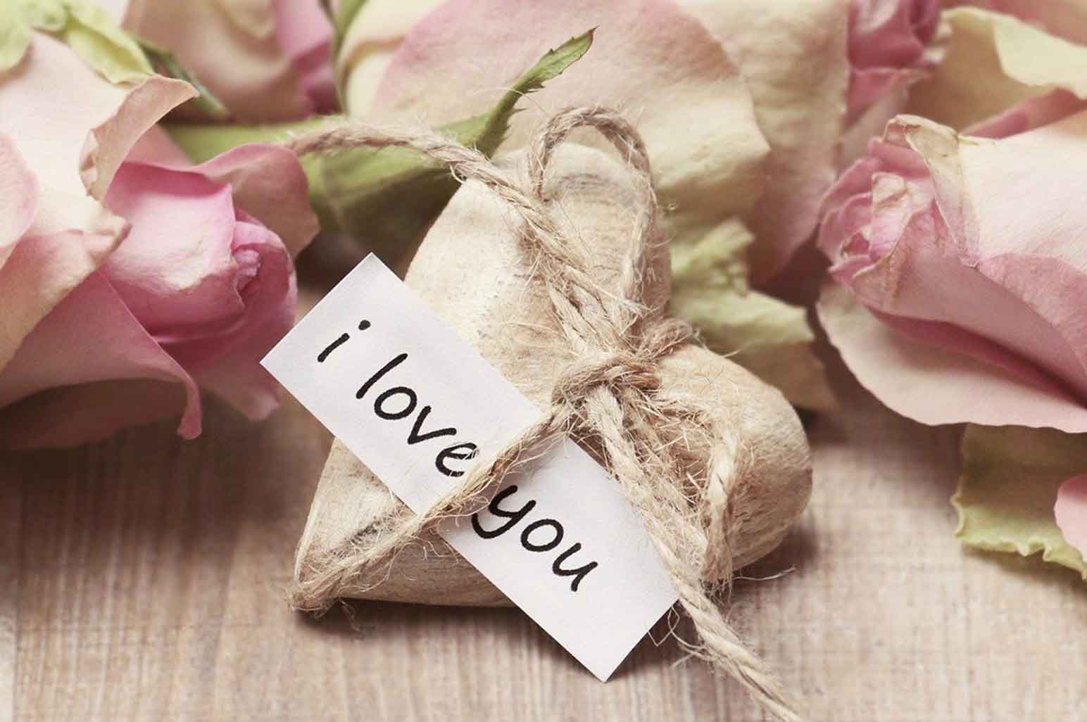 Free Ways to Celebrate Valentine’s Day as a Couple