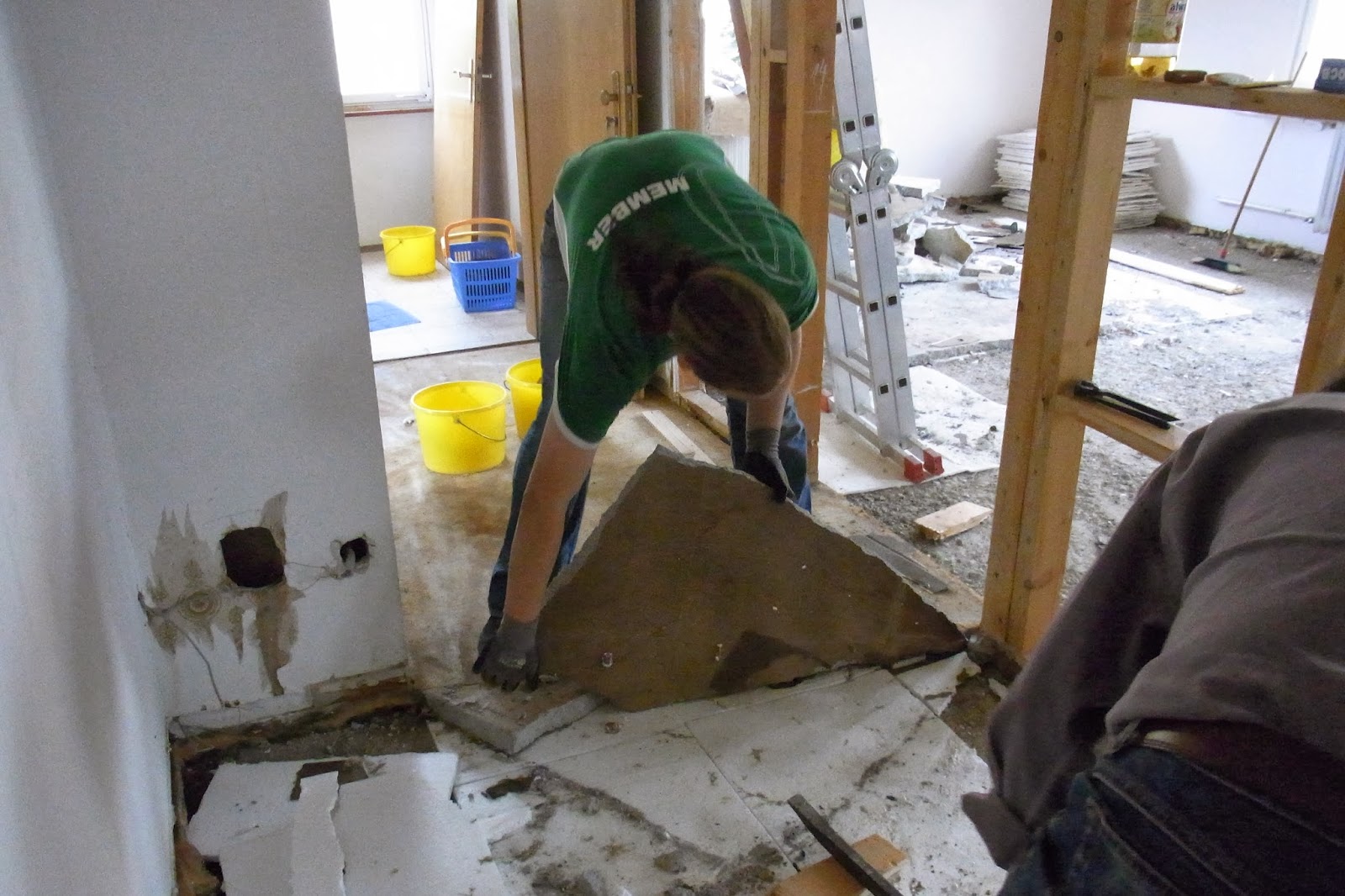 Reif fürs Haus: Heute ist der Estrich im Erdgeschoss dran: