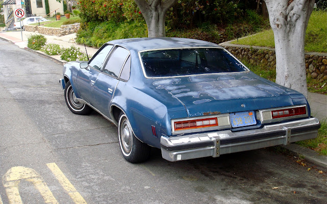 THE STREET PEEP: 1977 Chevrolet Malibu Classic Sedan