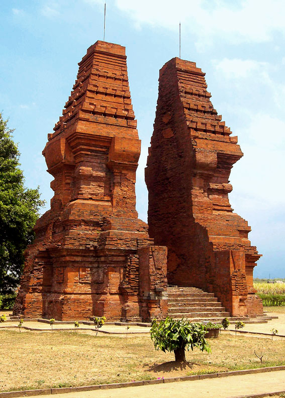 www.jelajah-nesia.blogspot.com: Jejak Candi Masa Kerajaan Majapahit Di