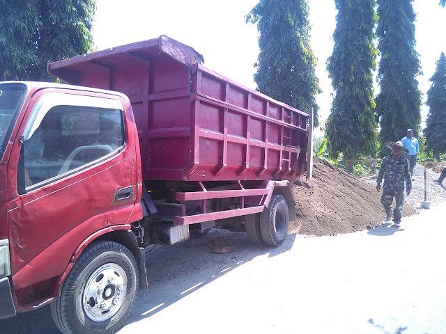 Hingga Hari Ini Droping Material Masih Berlanjut Untuk TMMD   