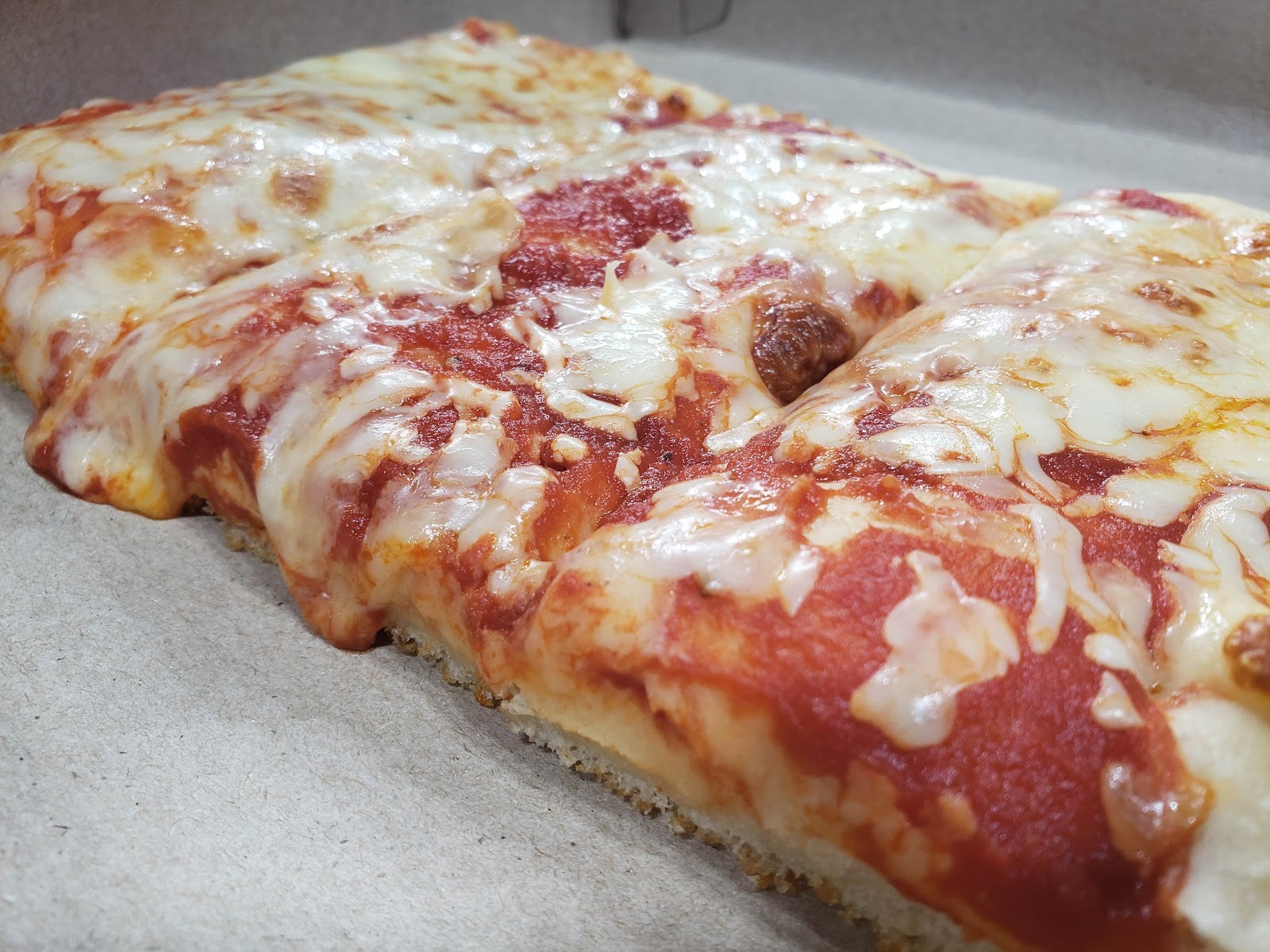 Revello's Pizza at Mohegan Sun Arena WilkesBarre NEPA Pizza Review