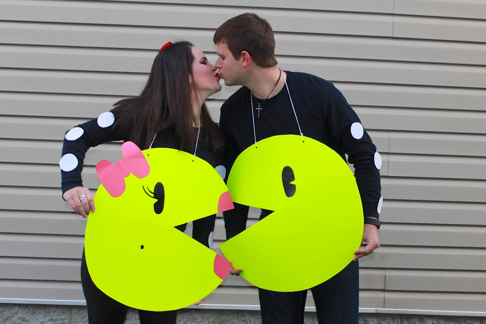 We made carter and drake's diy pacman costumes for halloween and they ...