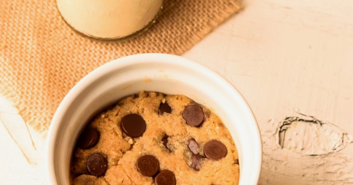One Minute Eggless Chocolate Chip Cookie in a Cup