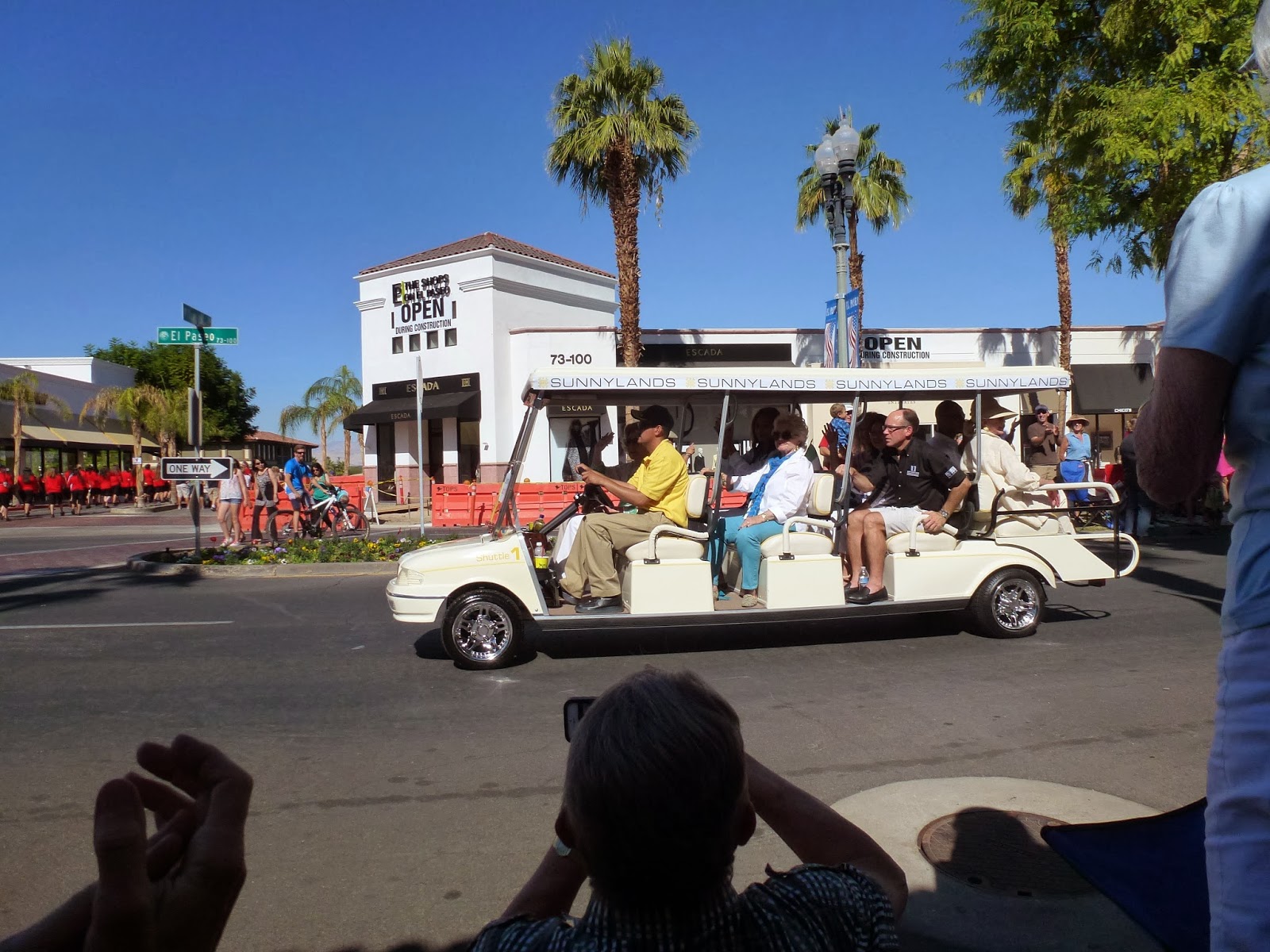 2 rv golfers on the go Palm DesertGolf cart parade10.27.13