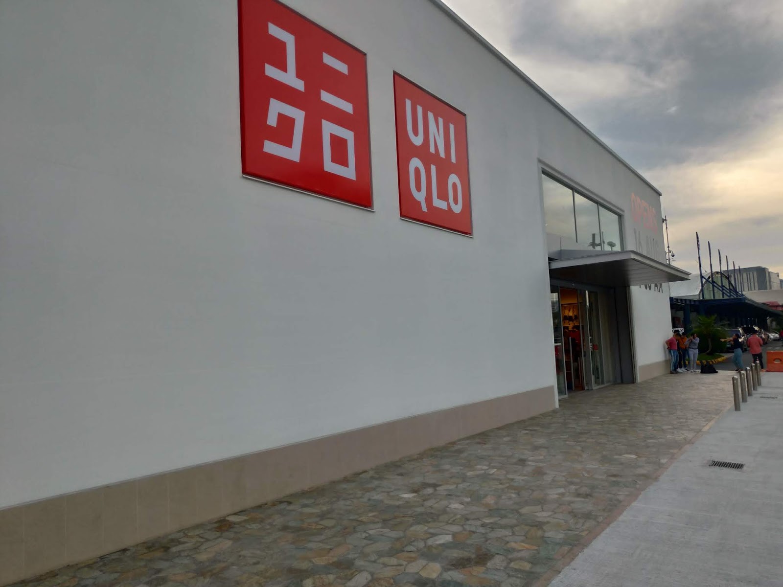 Life is Kulayful Uniqlo Westgate Alabang OPENS TODAY