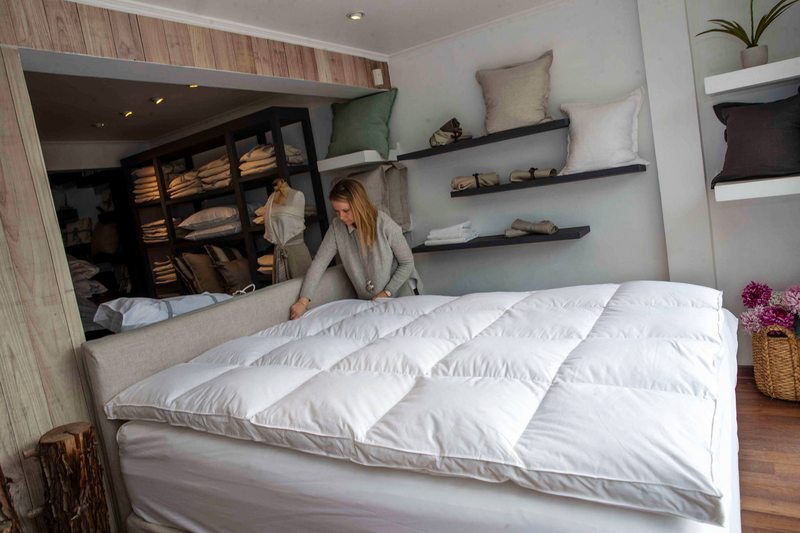 El secreto que convierte la cama  de la casa en una de hotel de lujo