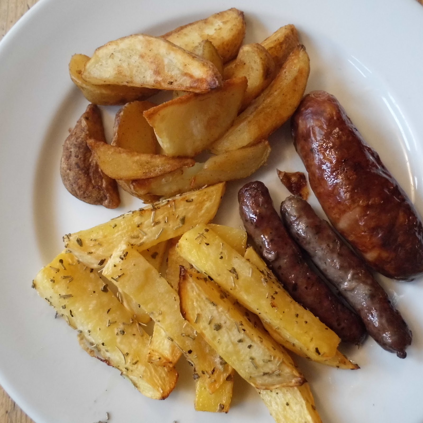 Kate's blog (Reading & Eating) Dinner, 10/9/17 Sausages, Spicy Wedges
