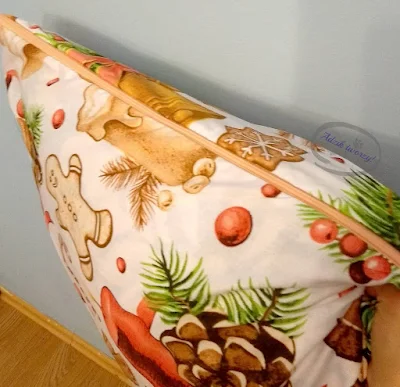 Ozdobna poduszka z zamkiem na Boże Narodzenie - Adzik tworzy