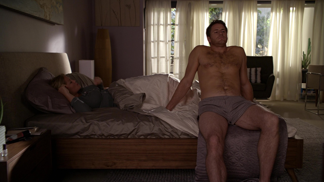 Sam Jaeger shirtless in Parenthood 2-04 "Date Night" .