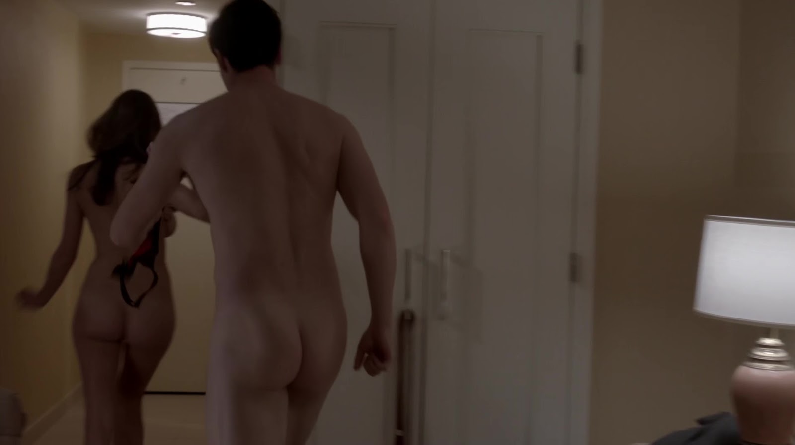 Ryan Farrell nude in The Americans 1-08 "Mutually Assured Destruction&...