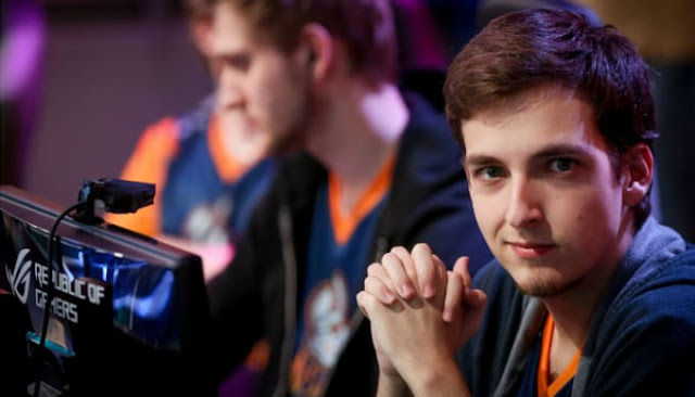 Professional overwatch coach on PC and console as an esport pro player - DreamHack Winter Professional overwatch coach on PC and console as an esport pro player - DreamHack Winter