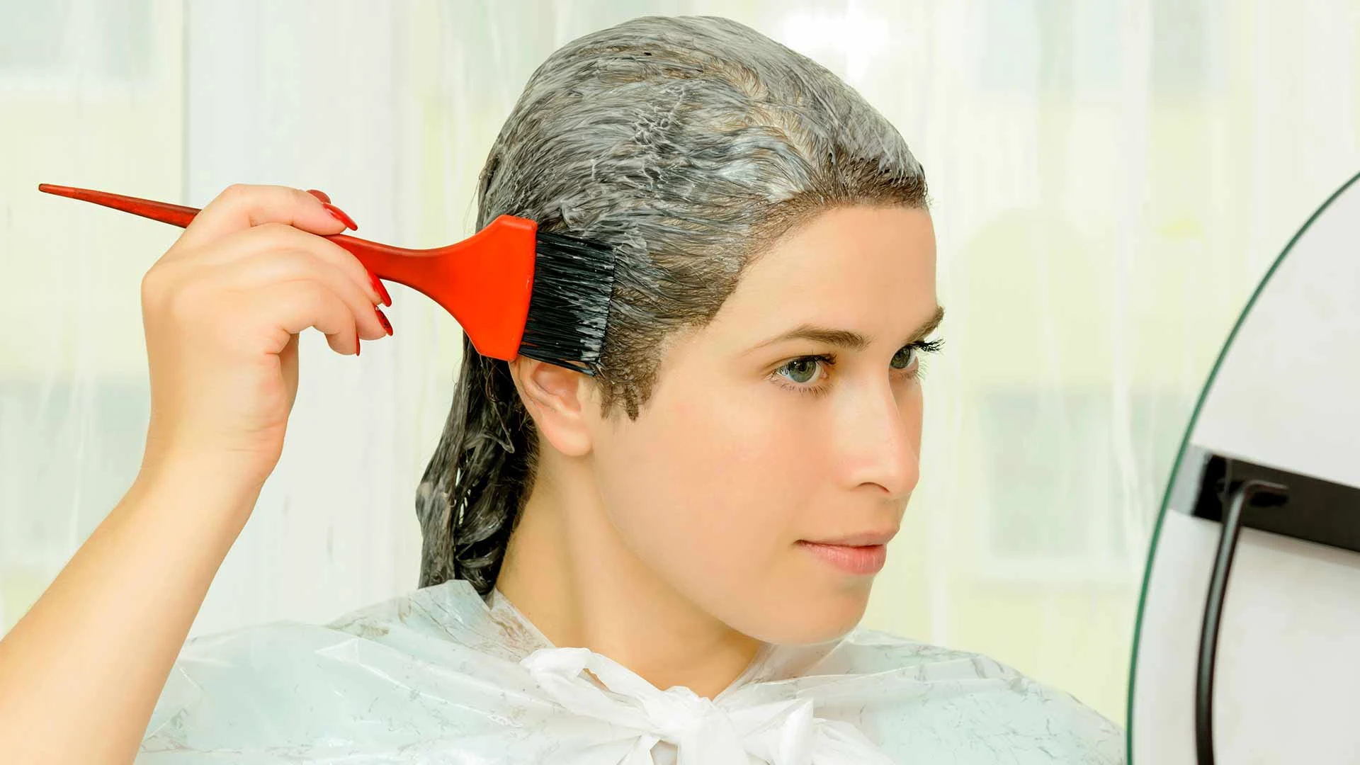 How To Dye Your Hair at Home