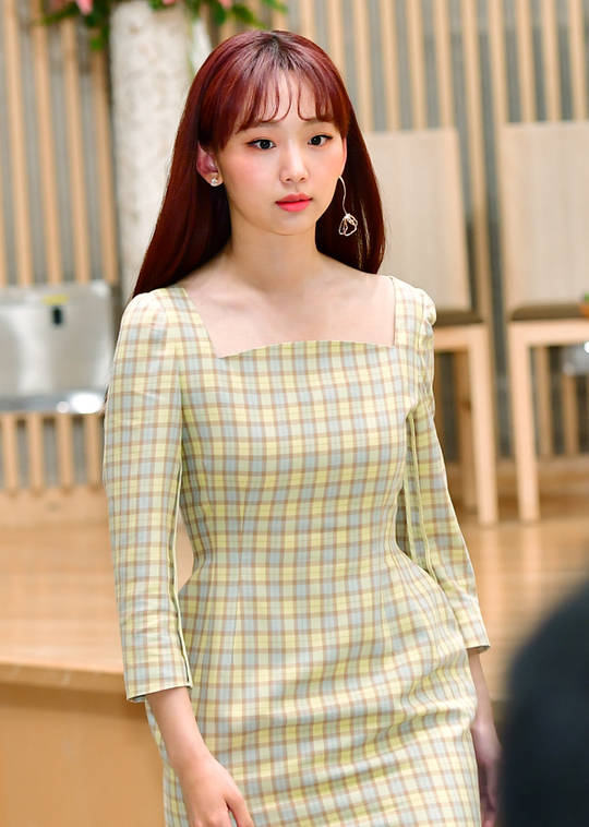 Nao Kanzaki and a few friends Jin KiJoo Her second intro post....