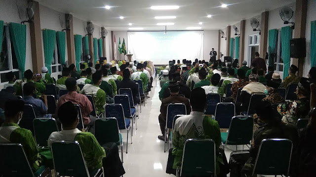 Babinsa Sragen Kulon Pantau Halal Bihalal Muhamadiyah dan NU Babinsa Sragen Kulon Pantau Halal Bihalal Muhamadiyah dan NU