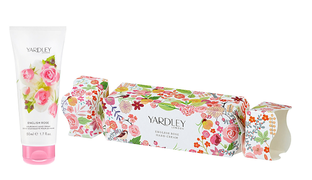 Beauty in a Christmas Cracker Your Beauty Gossip